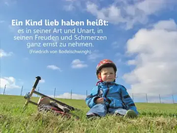 Christliches Poster A3: Im Gras sitzender Junge