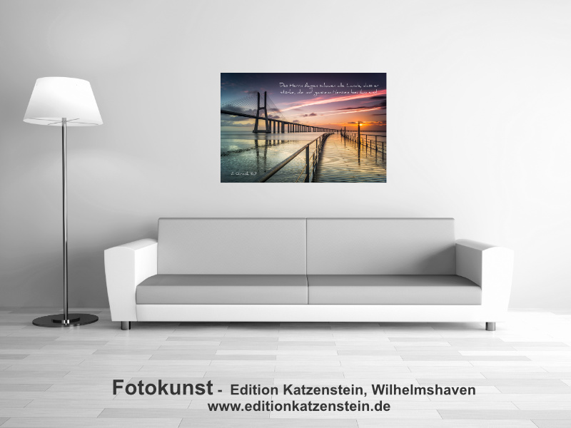 Christlicher Leinwanddruck: Moderne Hängebrücke