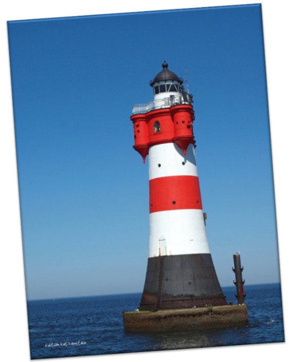 Leinwanddruck: Leuchtturm Roter Sand II - Hochformat