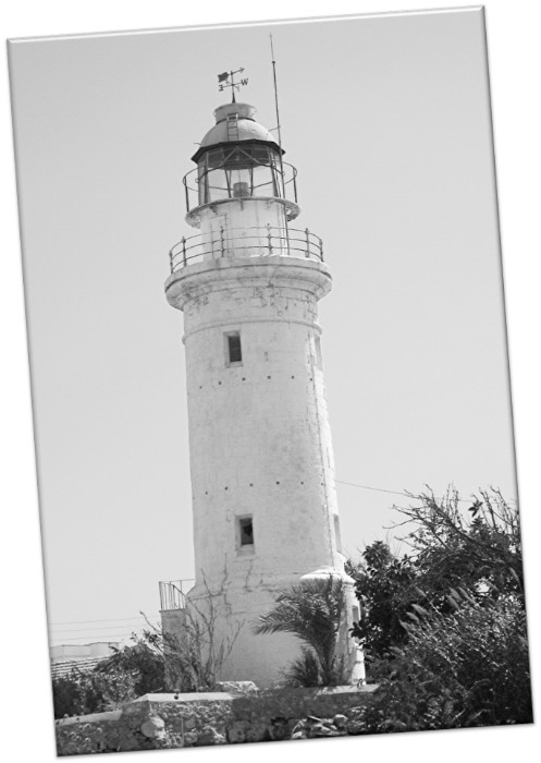 Leinwanddruck: Leuchtturm, Paphos III - Hochformat