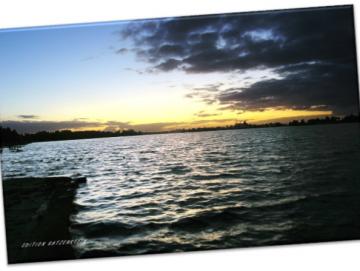 Leinwanddruck: Wilhelmshaven - Banter See in Abendstimmung