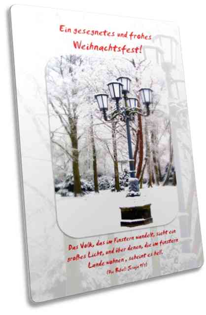 Postkarte Weihnachten: Kandelaber im Winterkleid