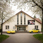 Banner Jahreslosung 2025 -Meßgerät in der Hand von Mechatroniker