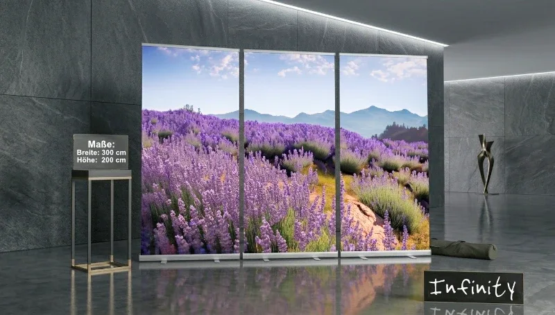 3-teiliges Roll-Up Display mit Lavendellandschaft als stilvolle Trauerdekoration für Bestatter und Trauerhallen