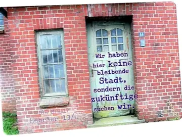 Christliche Postkarte: Verwitterte Tür