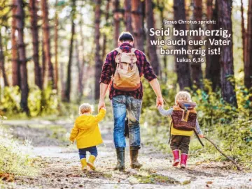 Christliches Poster A2 - Vater auf Wanderung m.s. Kindern
