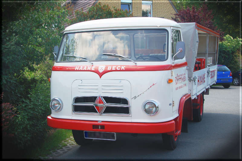 Leinwanddruck Oldtimer Lastwagen Borgward B 611