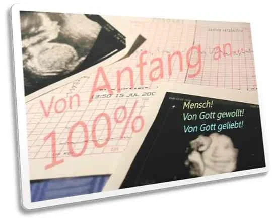 Postkarte: Sonografieausdruck(e) mit lächelndem Kind